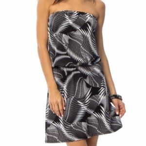 Geometric Print Strapless Dress