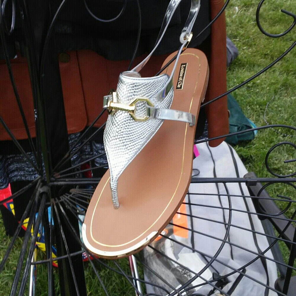 Size 10 Metallic Silver Sandal Flats