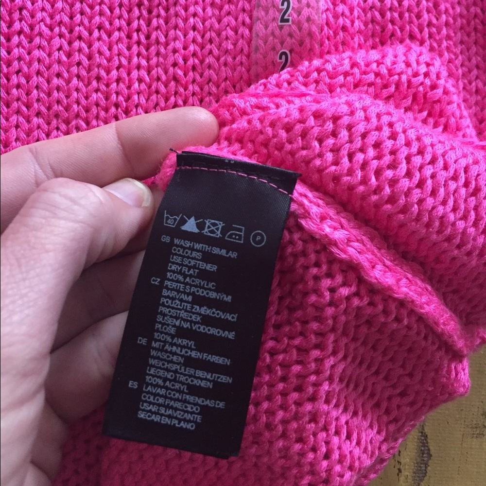 NWT H&M DIVIDED HOT PINK WOVEN SLVLSS TANK TOP 2 - Picture 5 of 8