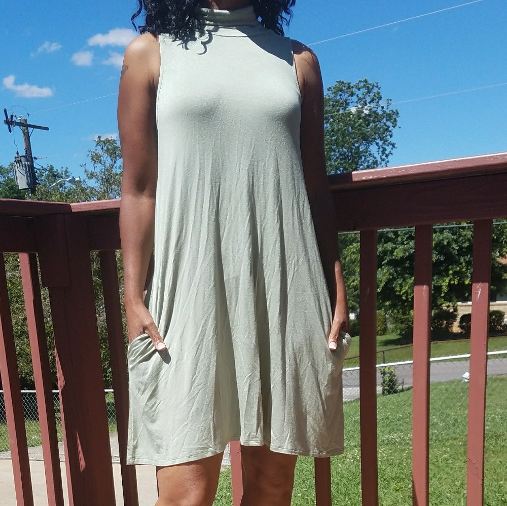 NWT. Francesca Dress