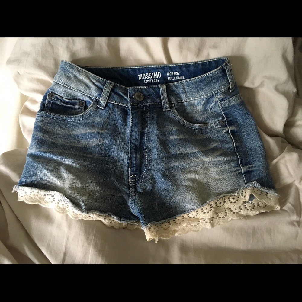 High waisted lace trim jean shorts size 3