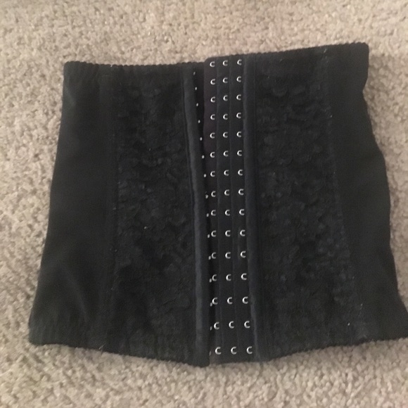 Waist trainer! - Picture 2 of 3