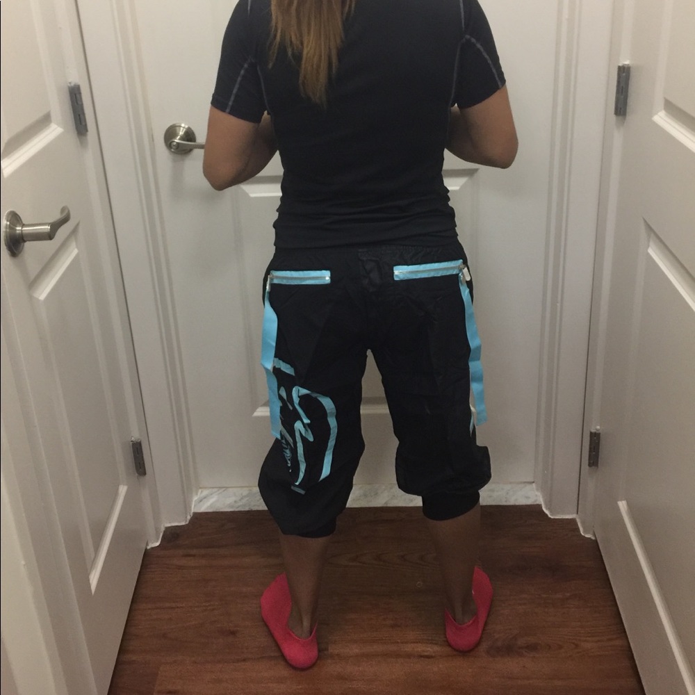 Yoga pants , plenty packets