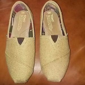 Toms burlap shoes