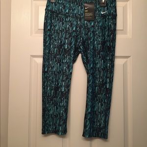 Nike training capris