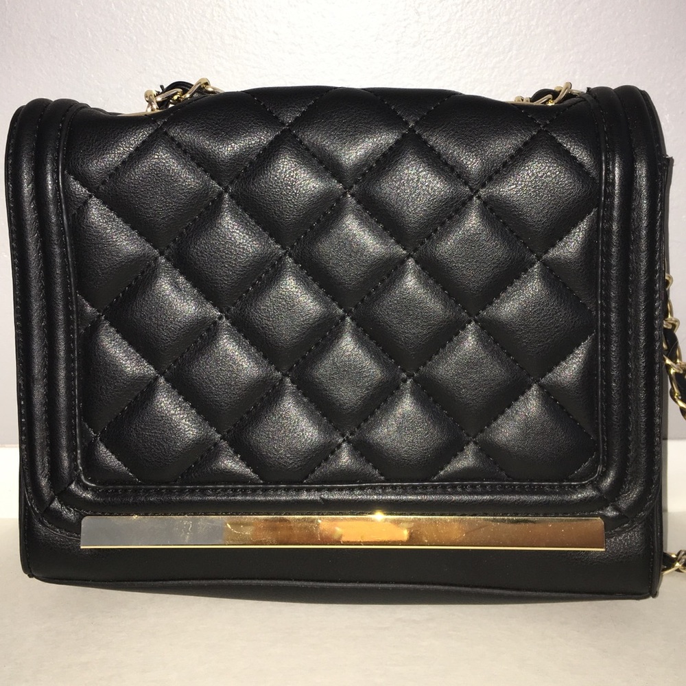Aldo quilted black purse with long chained strap