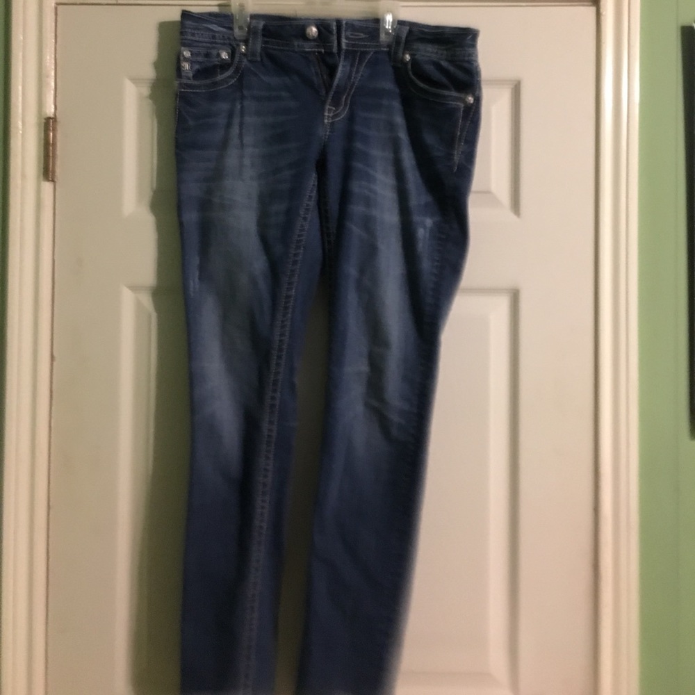 Miss Me Fleur de lis jeans size 31