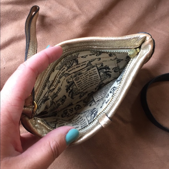 Juicy couture clutch - Picture 2 of 2