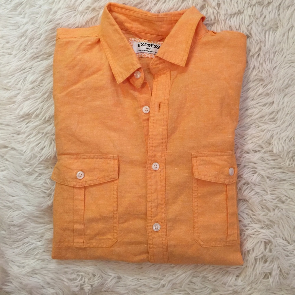 Express button down.