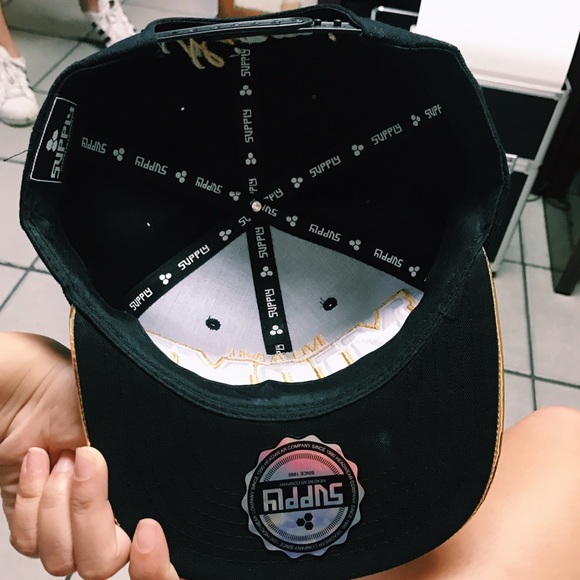 Brand New Miami Gold Cap - Picture 3 of 3