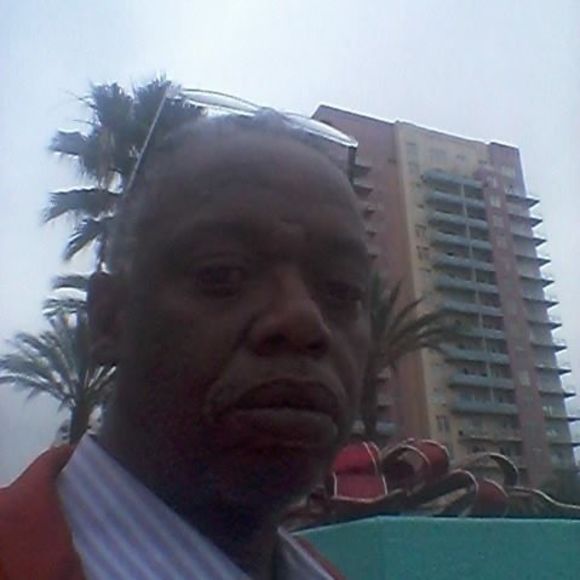 Meet your Posher, Andre - Picture 1 of 1