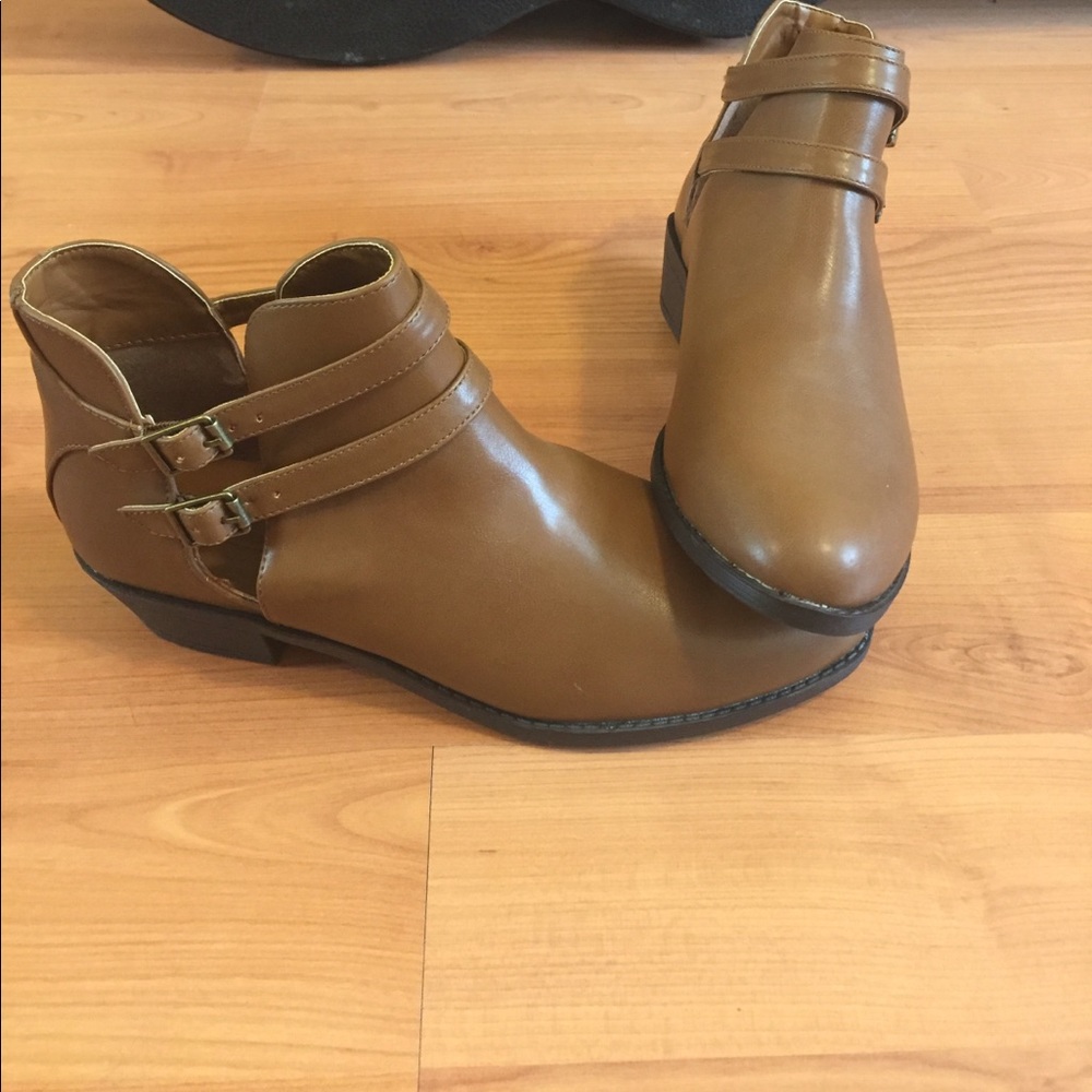 Buckled booties (NWOT)