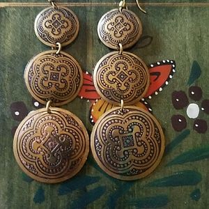 Detailed medallion earrings