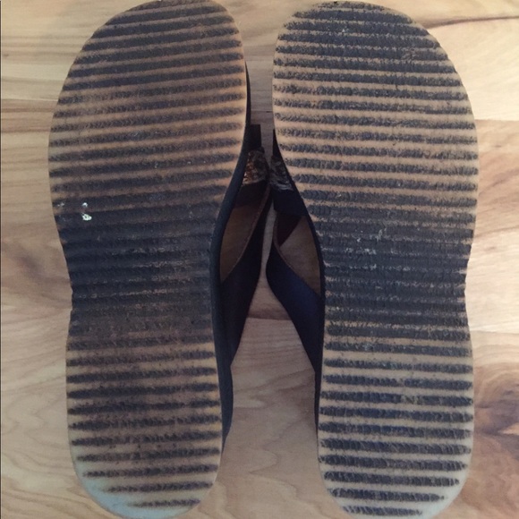 Adorable wedge sandals - Picture 3 of 4