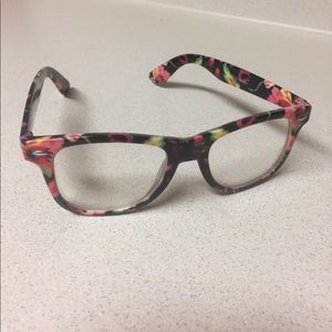 Floral framed fashion glasses