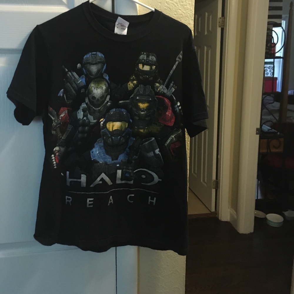 Halo tee