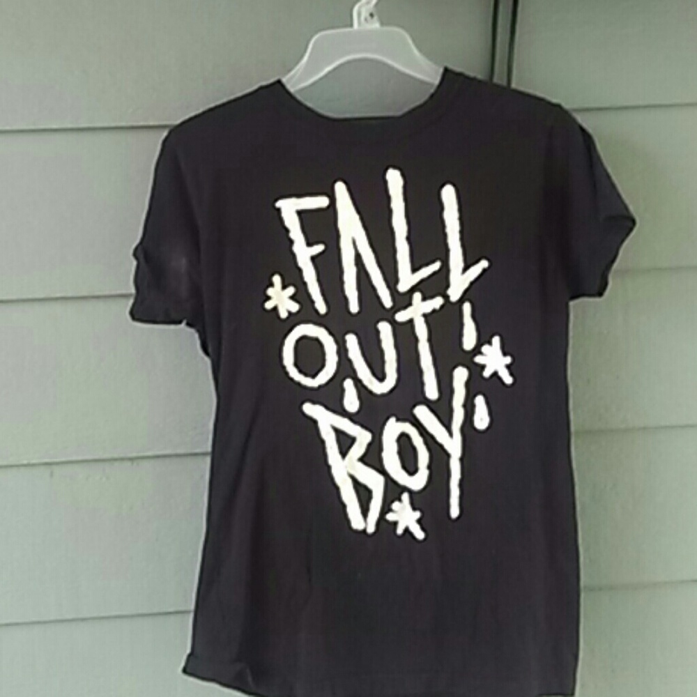 FALL OUT BOY TEE
