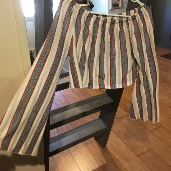 Zara Tops - Off the shoulder Zara top