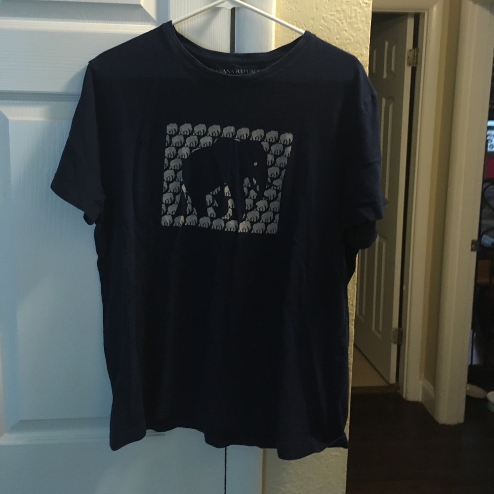 Banana republic tee