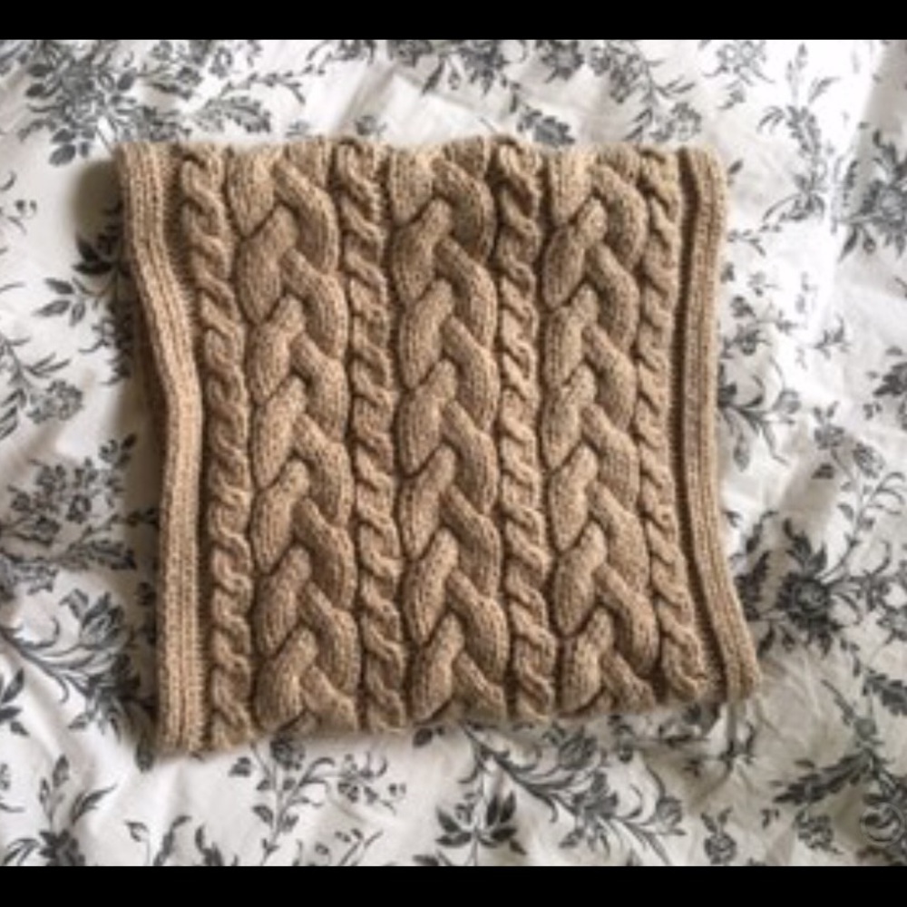Gap Cable Knit Circle Scarf