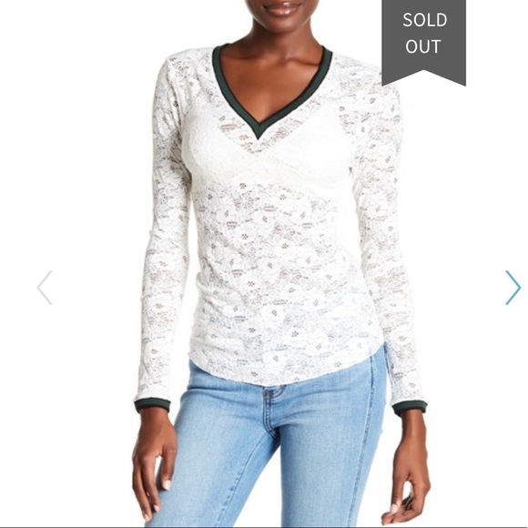 Free People White Lace V-Neck Tee Top! S/M NWT - Picture 3 of 5