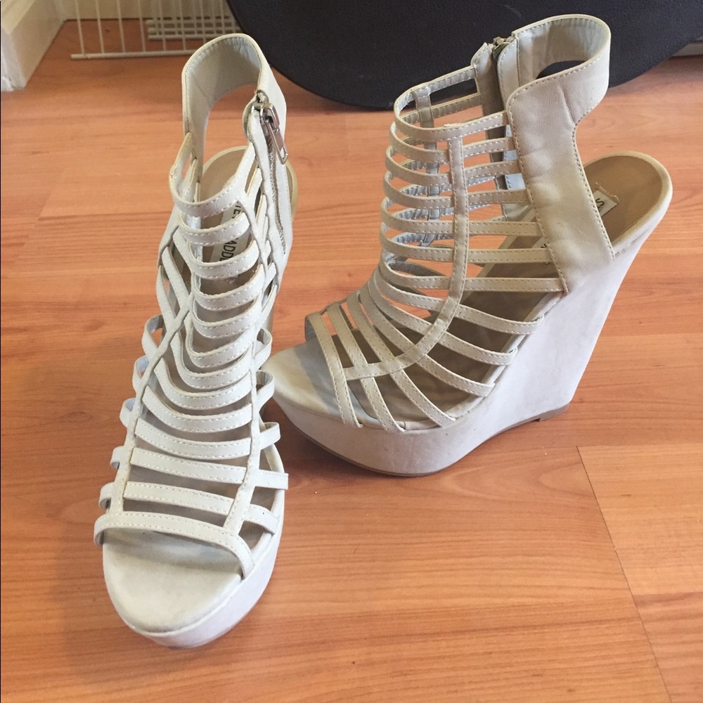 Cutout wedges
