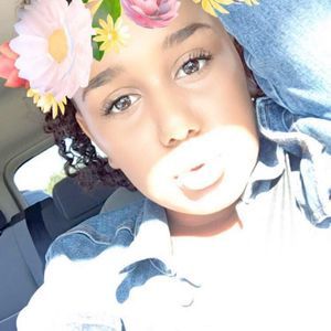 Meet your Posher, Maya