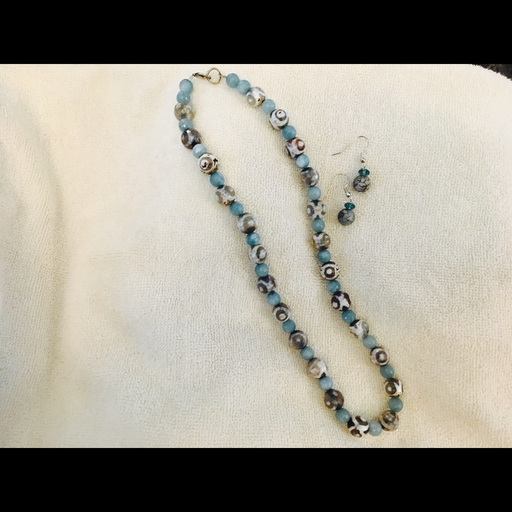 2 Piece Jewelry Set ... Excellent Condition