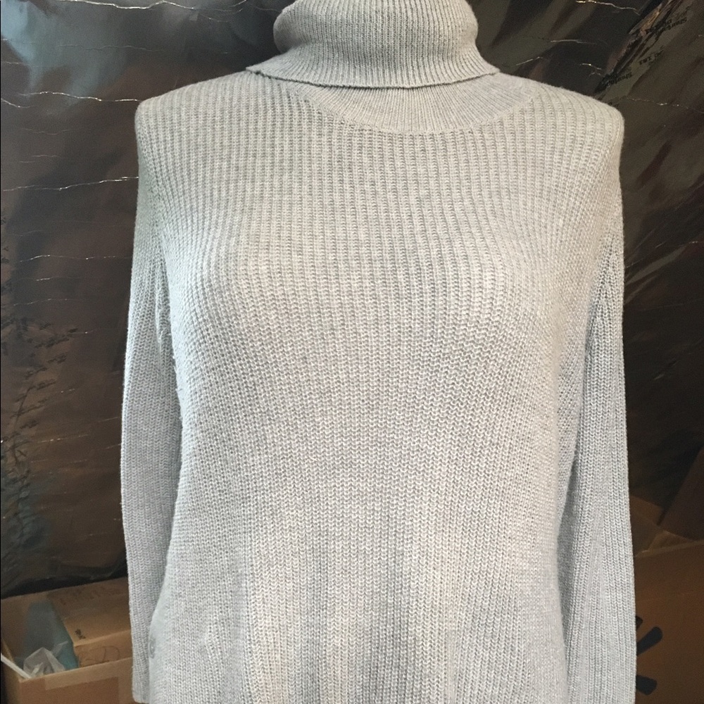 Old Navy Maternity Sweater