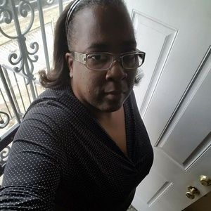 Meet your Posher, Robin