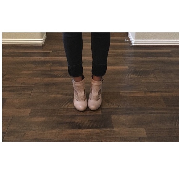 Booties - Picture 4 of 6