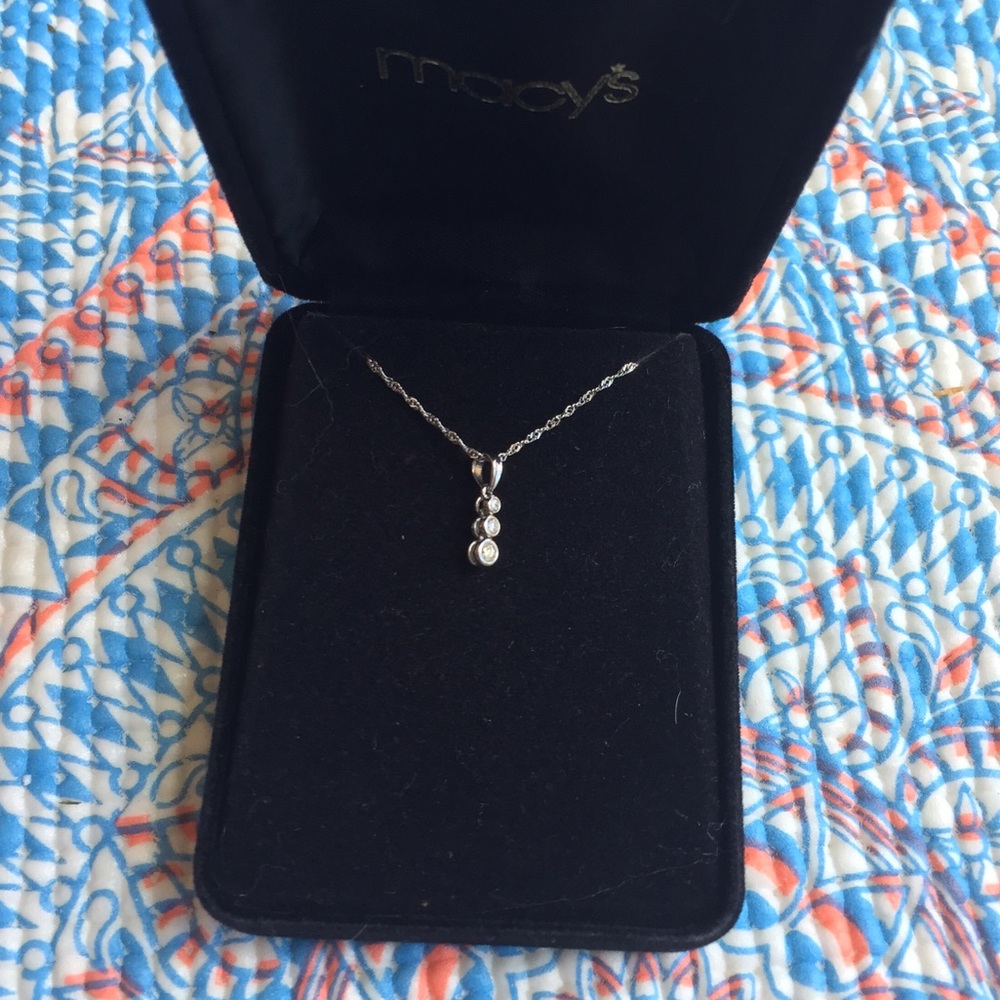 ✨Triple Diamond Drop 18' Necklace