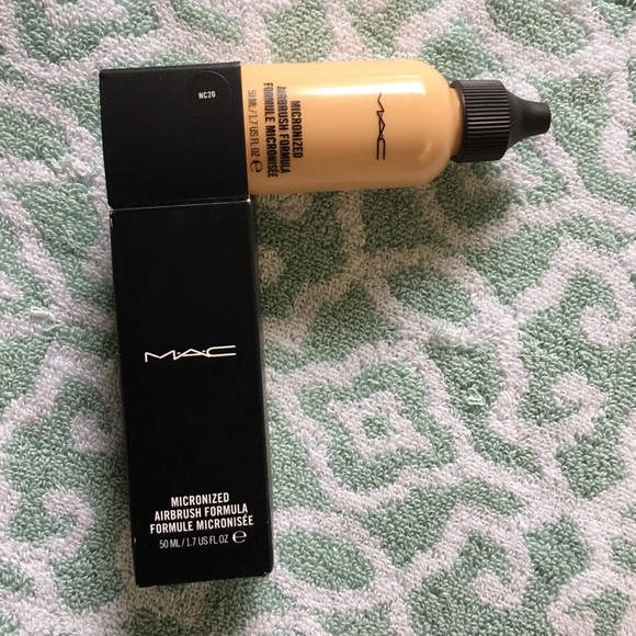 M•A•C Cosmetics Micronized Airbrush Formula - Picture 4 of 5