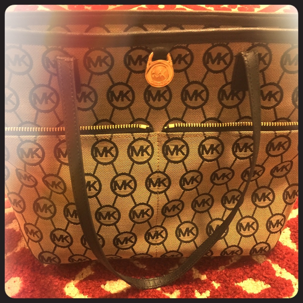 Michael KORS purse
