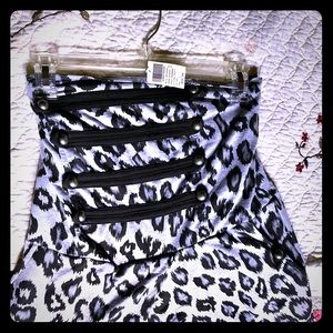 Dress with leopard print