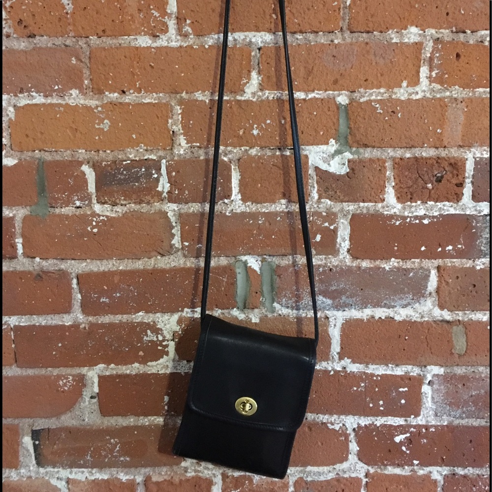 Vintage COACH saddlebag in black