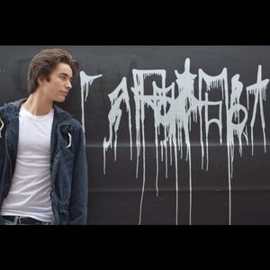 Meet your Posher, Jason