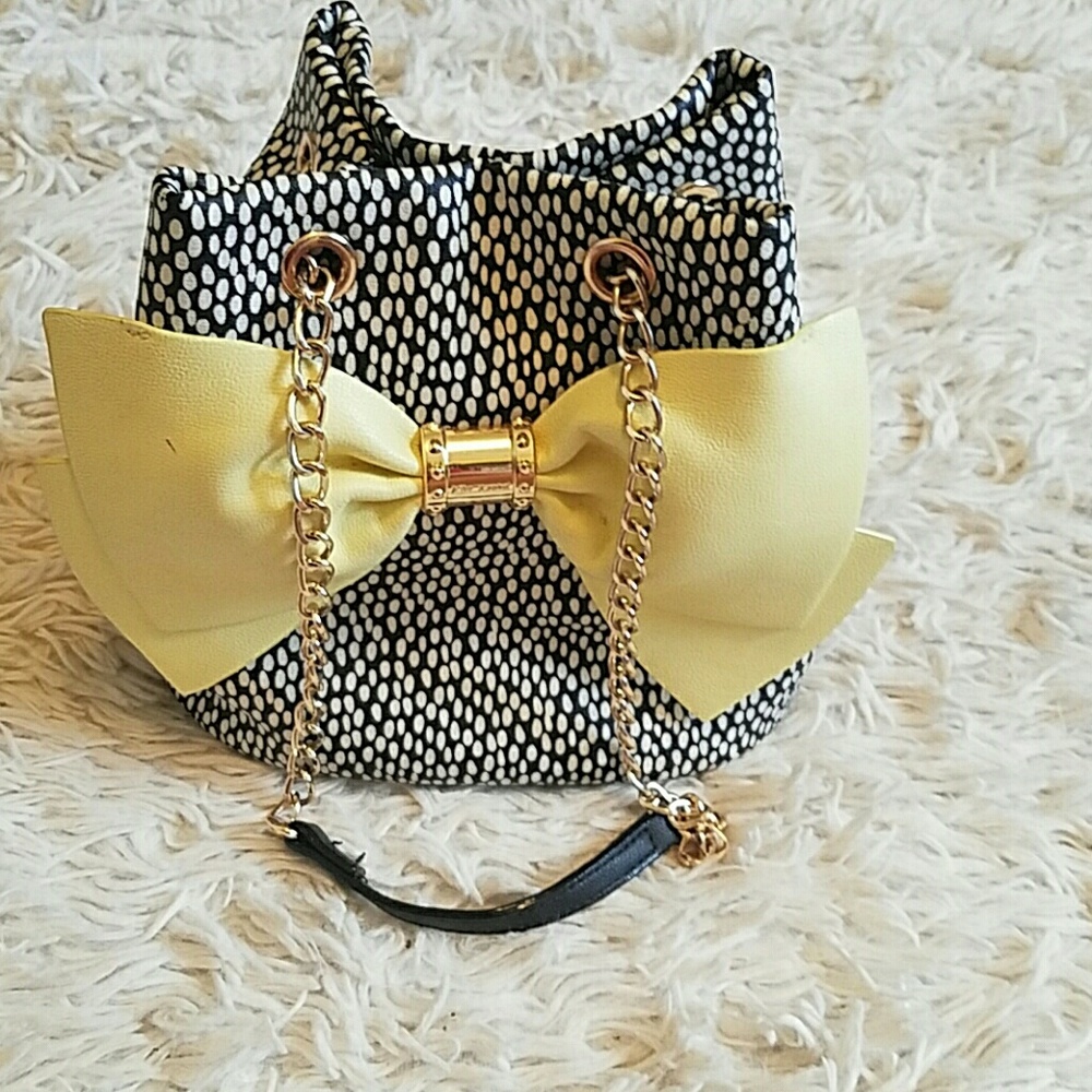 Betsey Johnson shoulder tote