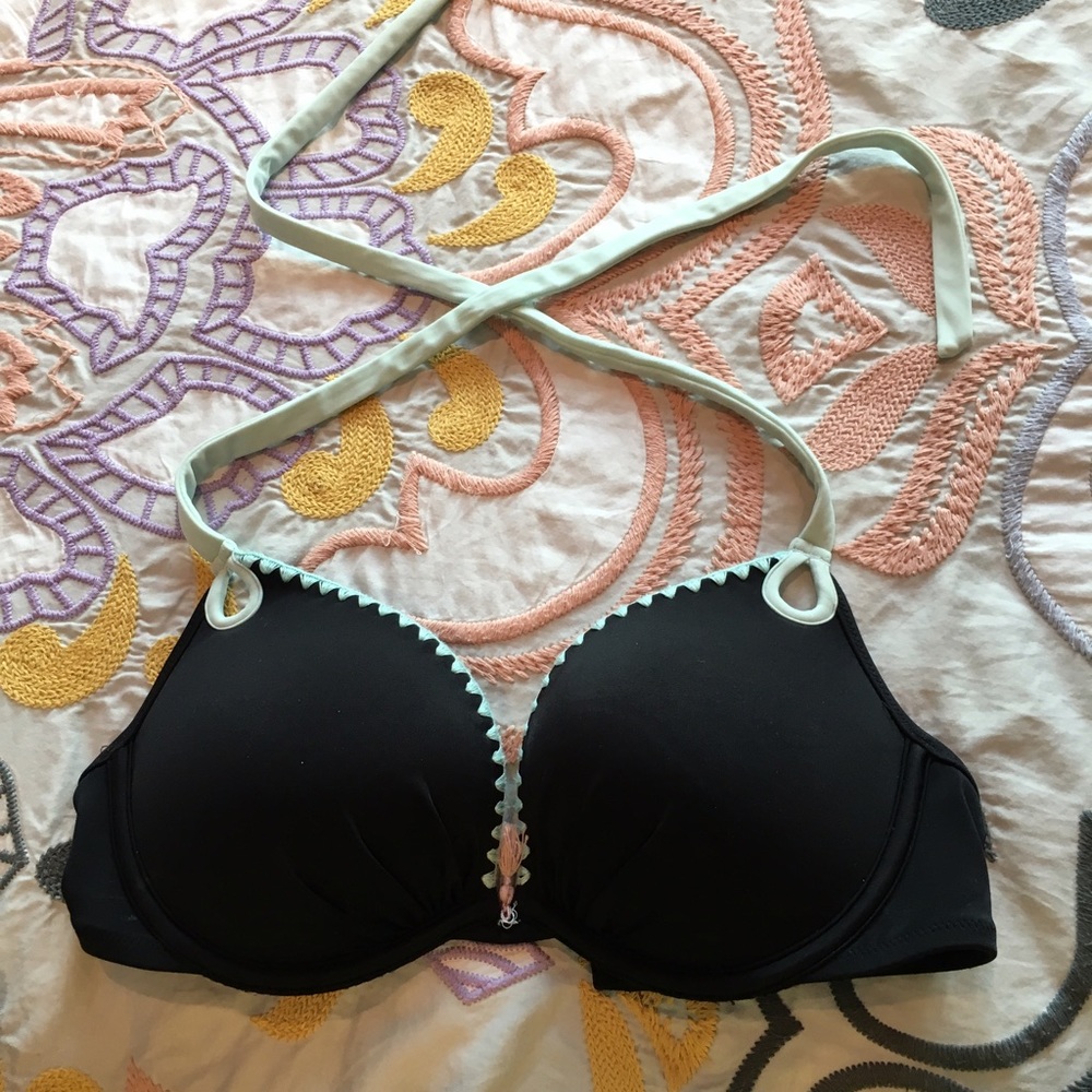 Victoria's Secret 32DD Bombshell Bathingsuit