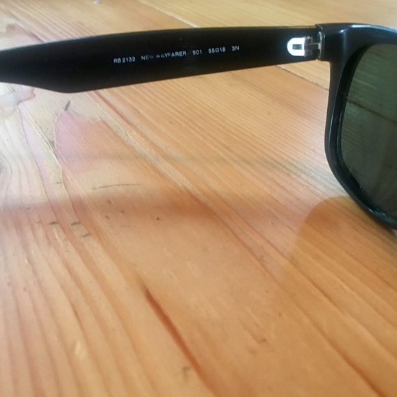 Ray-Ban New Wayfarer Sunglasses - Picture 4 of 6