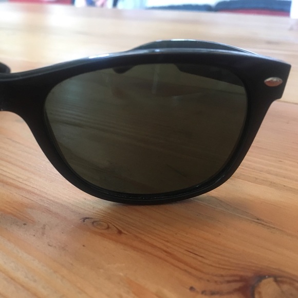 Ray-Ban New Wayfarer Sunglasses - Picture 6 of 6
