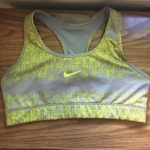 Nike Pro Sports Bra