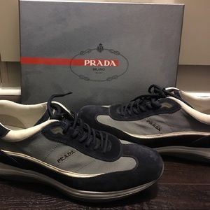 Men's Prada size 8.5 / 9.5us navy suede