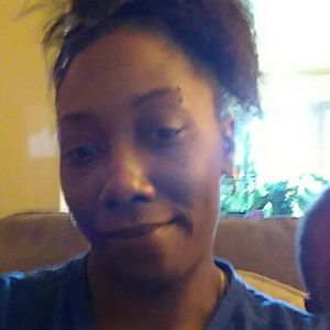 Meet your Posher, Monique