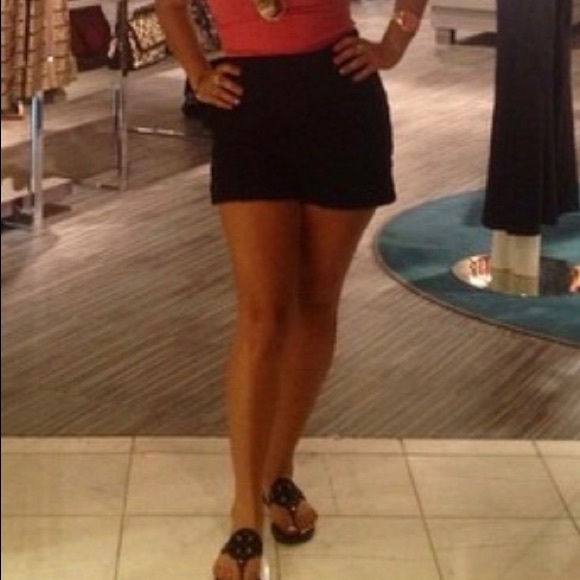 Express Lace Scalloped high wasted shorts - Picture 2 of 2