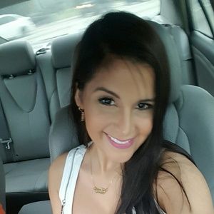 Meet your Posher, Everly