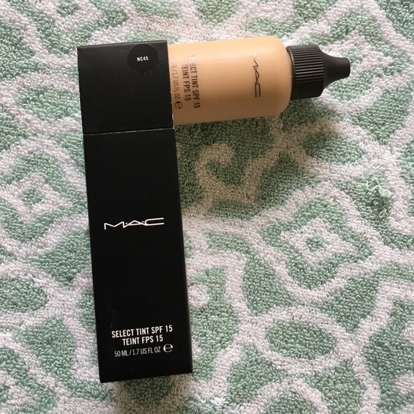 M•A•C Cosmetics Select Tint SPF15 - Picture 3 of 5