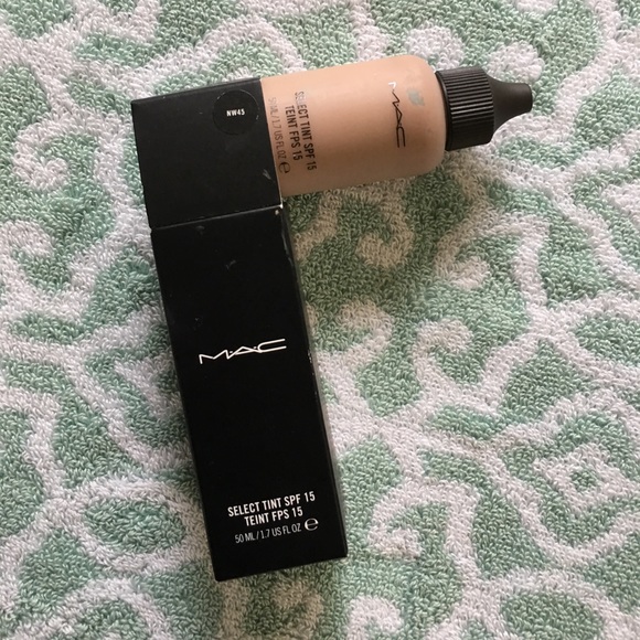 M•A•C Cosmetics Select Tint SPF15 - Picture 5 of 5