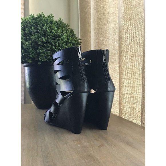 SOLD - Picture 2 of 5