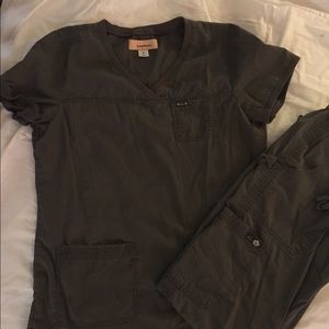 Koi grey size small scrub set!